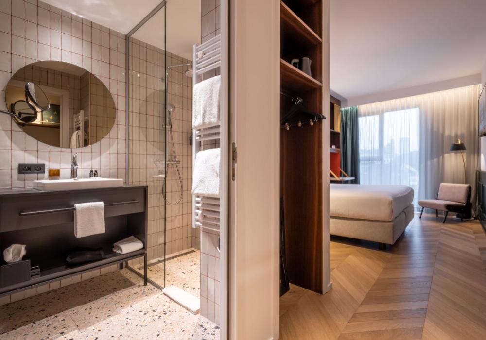 Interieur van een kamer in YALO